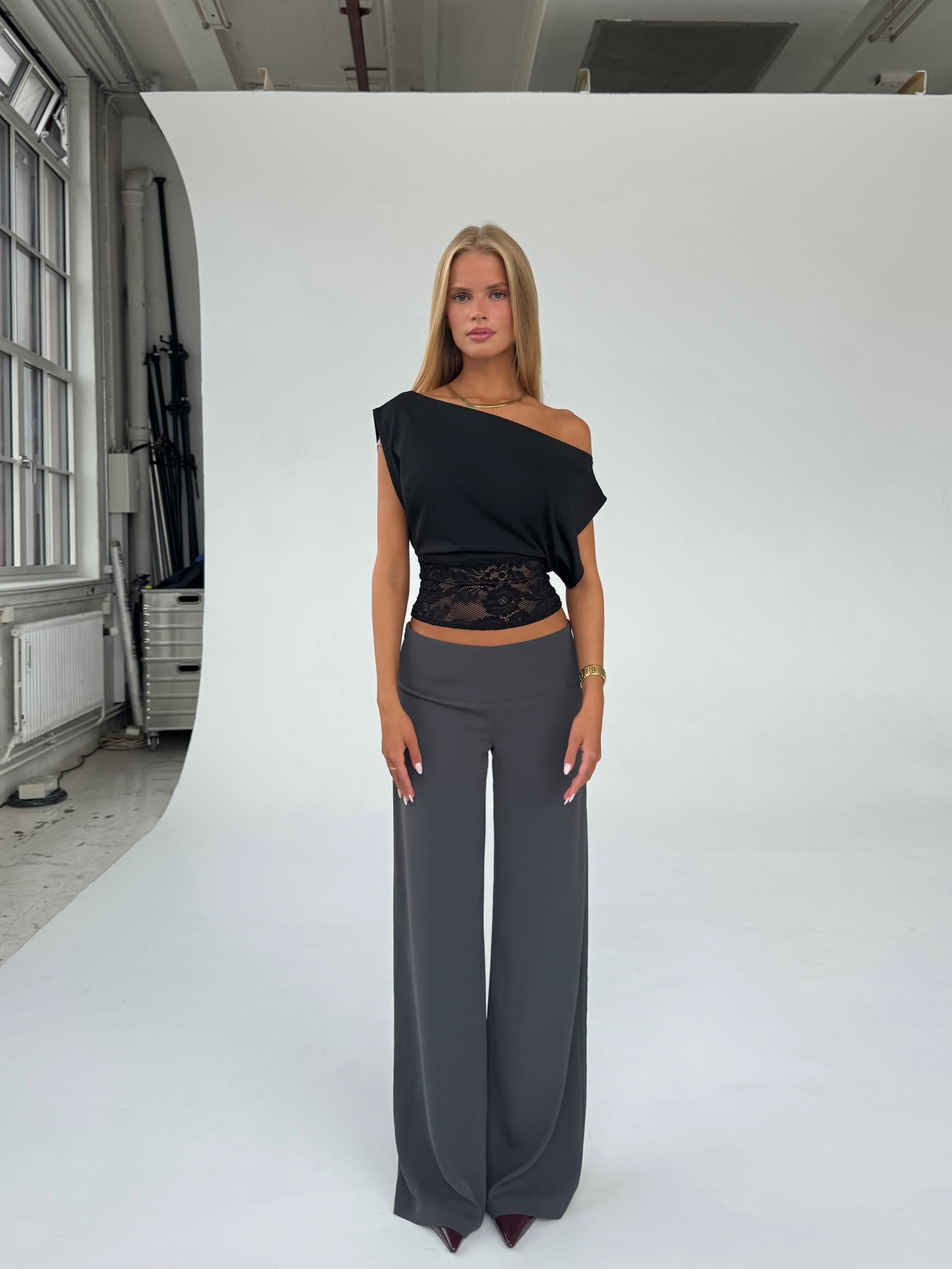 Flowy low waist bukser - mørk grå