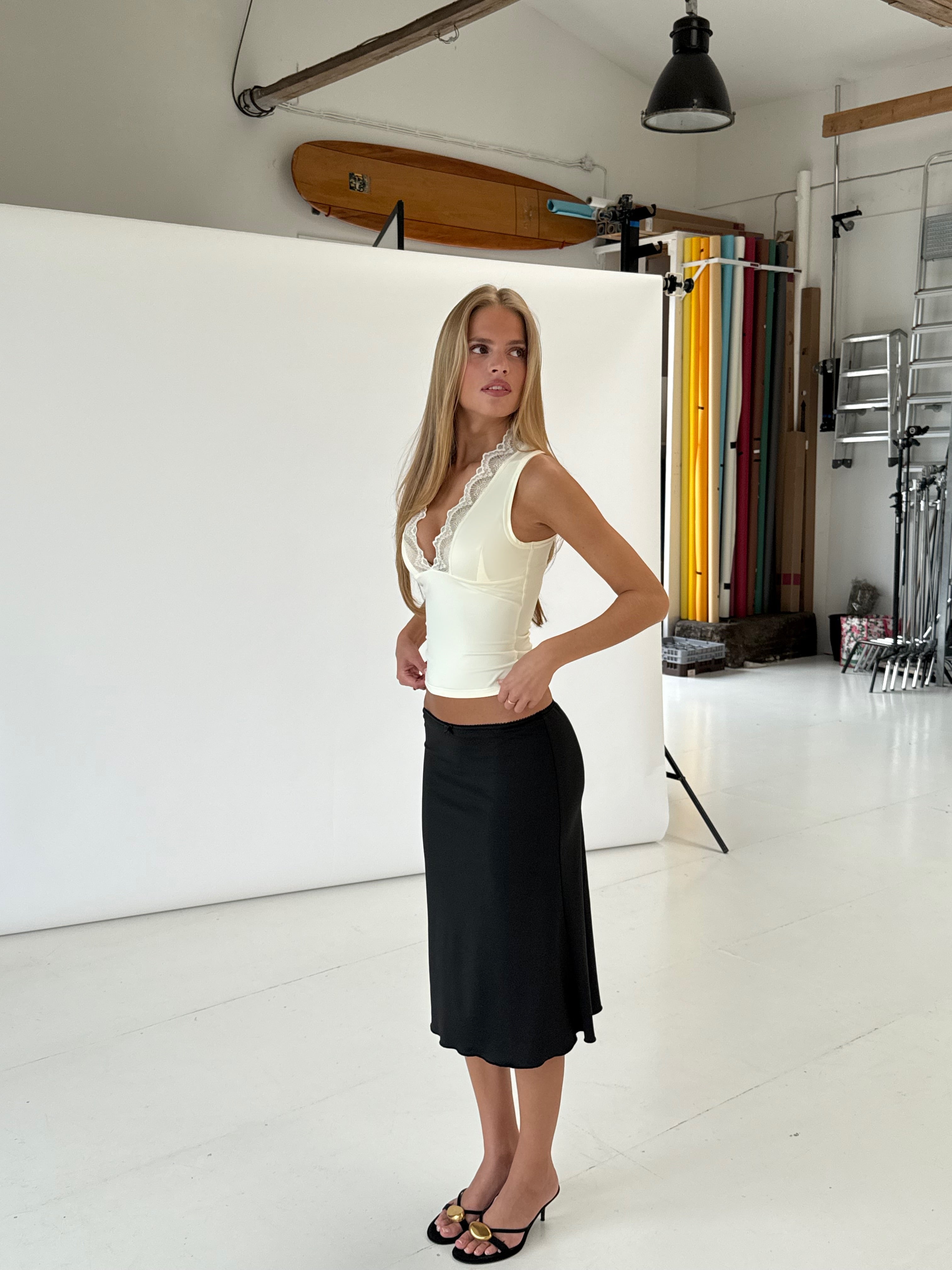 Lucia basic lace top - lys gul