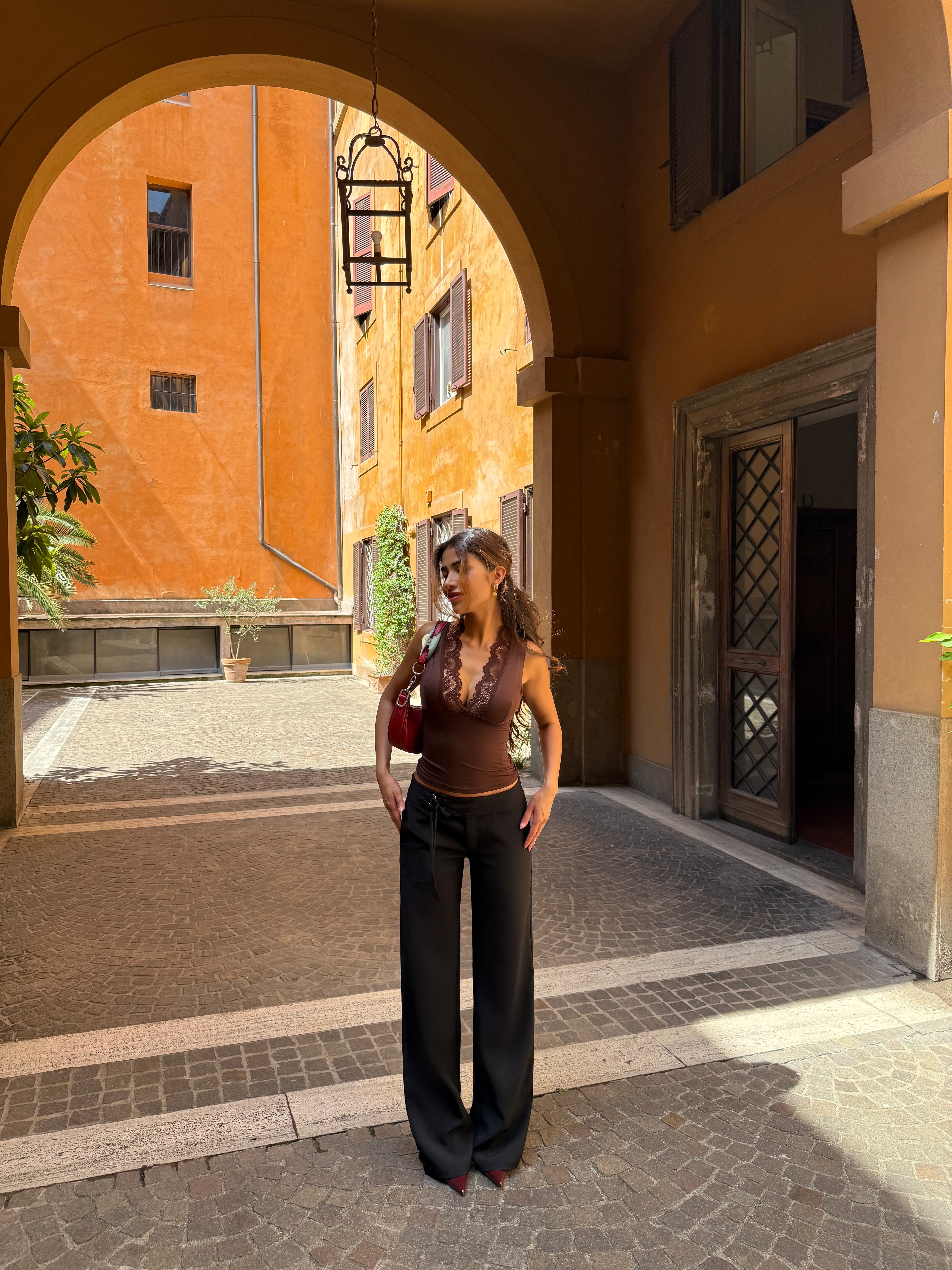 Lucia basic lace top - mørk brun