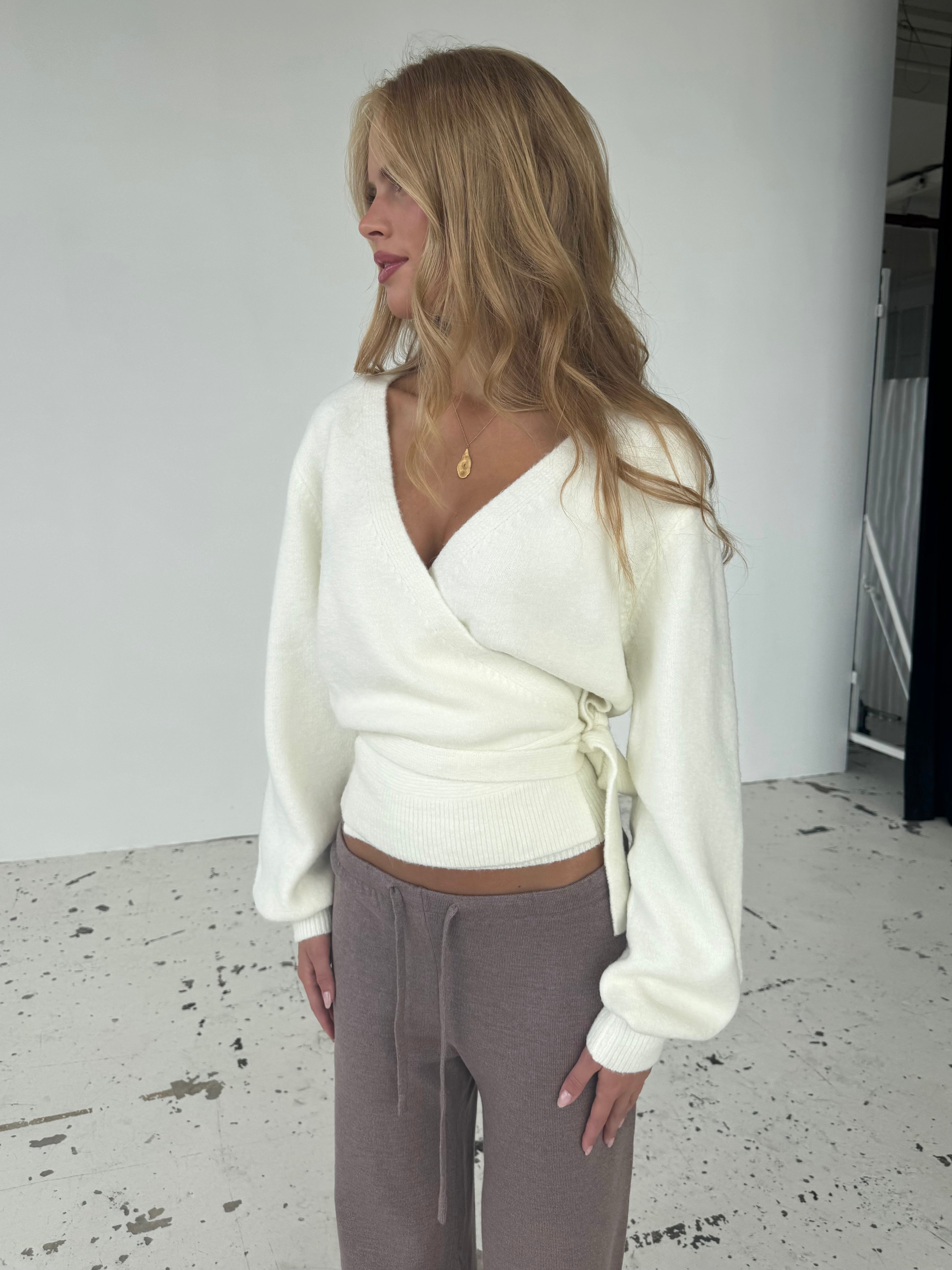 Wool blend wrap cardigan - hvid