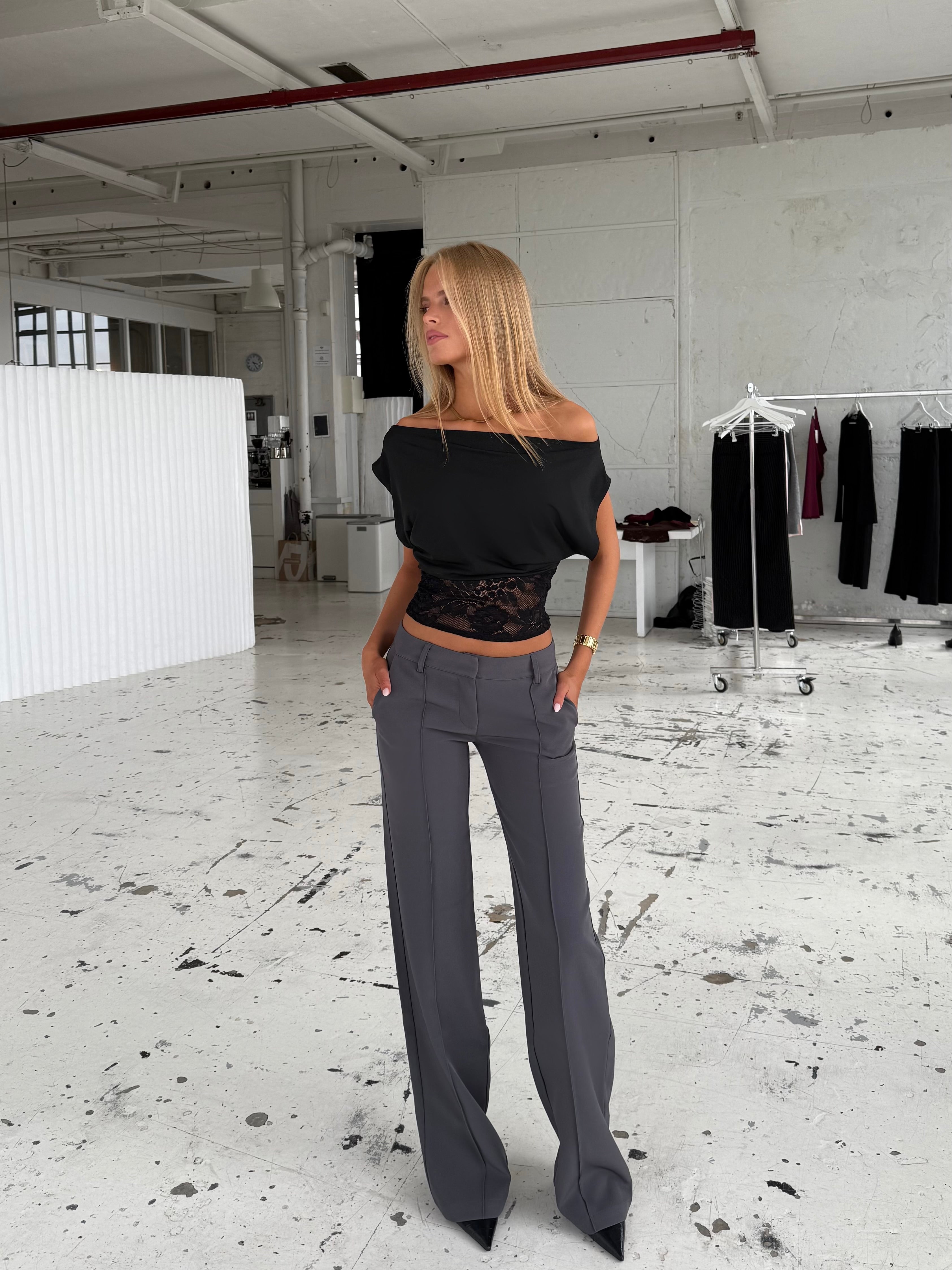 TALL Vera Wide low waist bukser - mørk grå