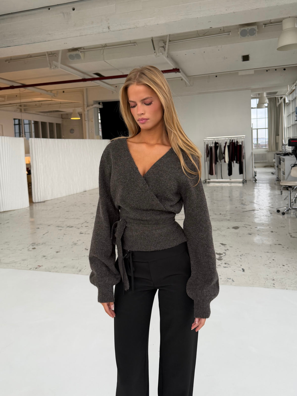Wool blend wrap cardigan - mørk grå/brun