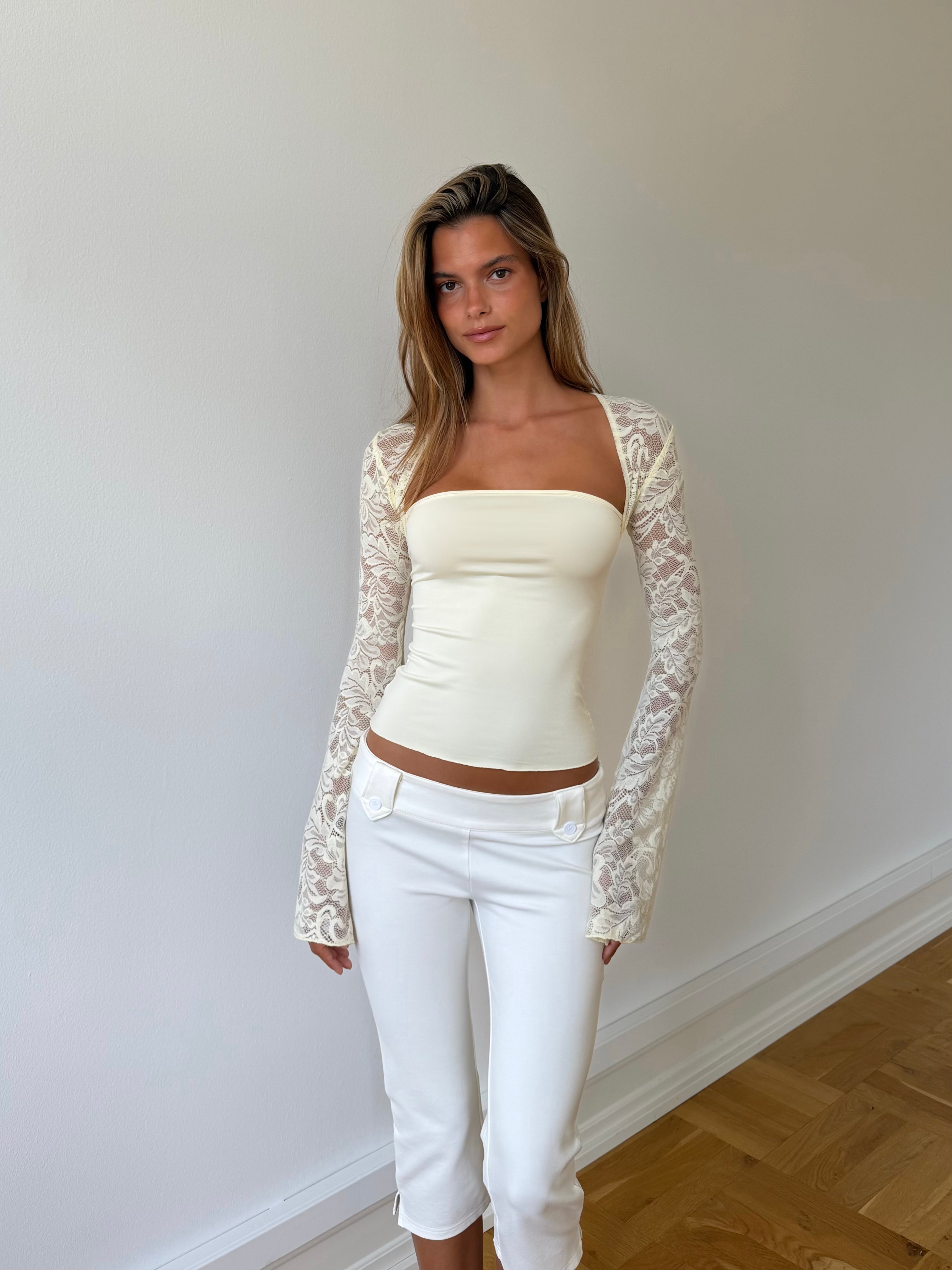 Thalia Trim lace top - cream – VENDERBY'S