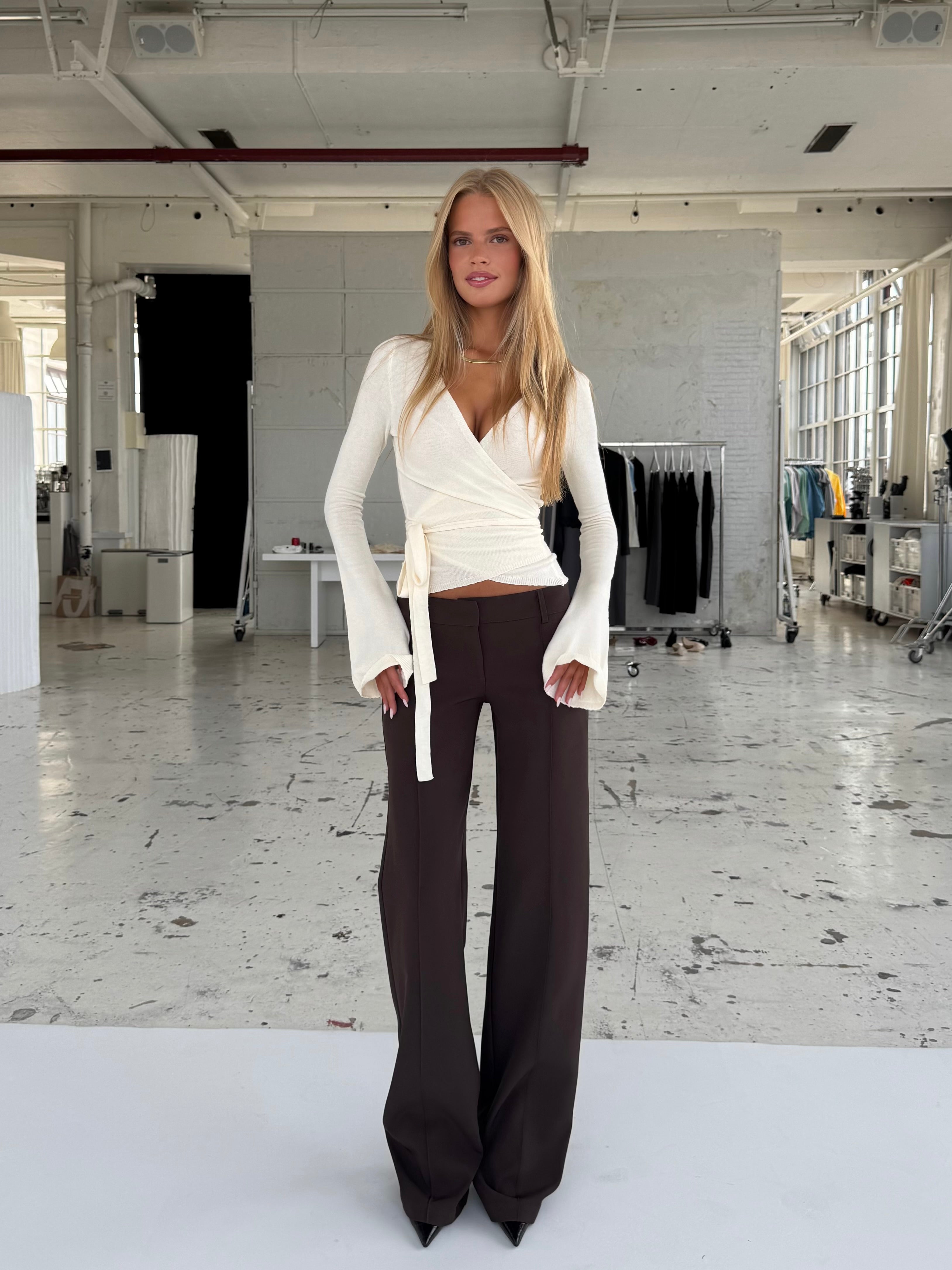 TALL Vera Wide low waist bukser - mørk brun