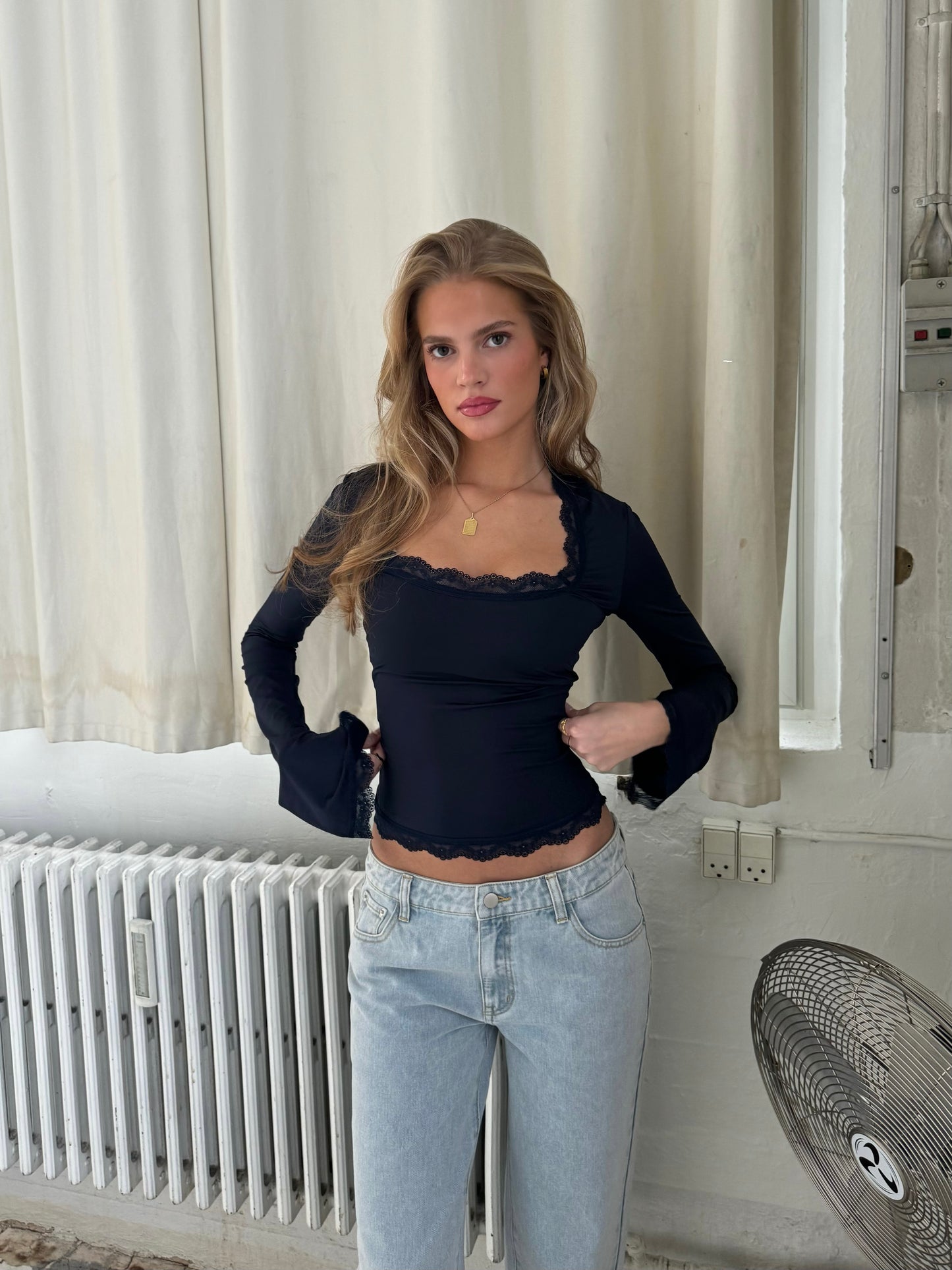 Blair basic lace top - dark blue