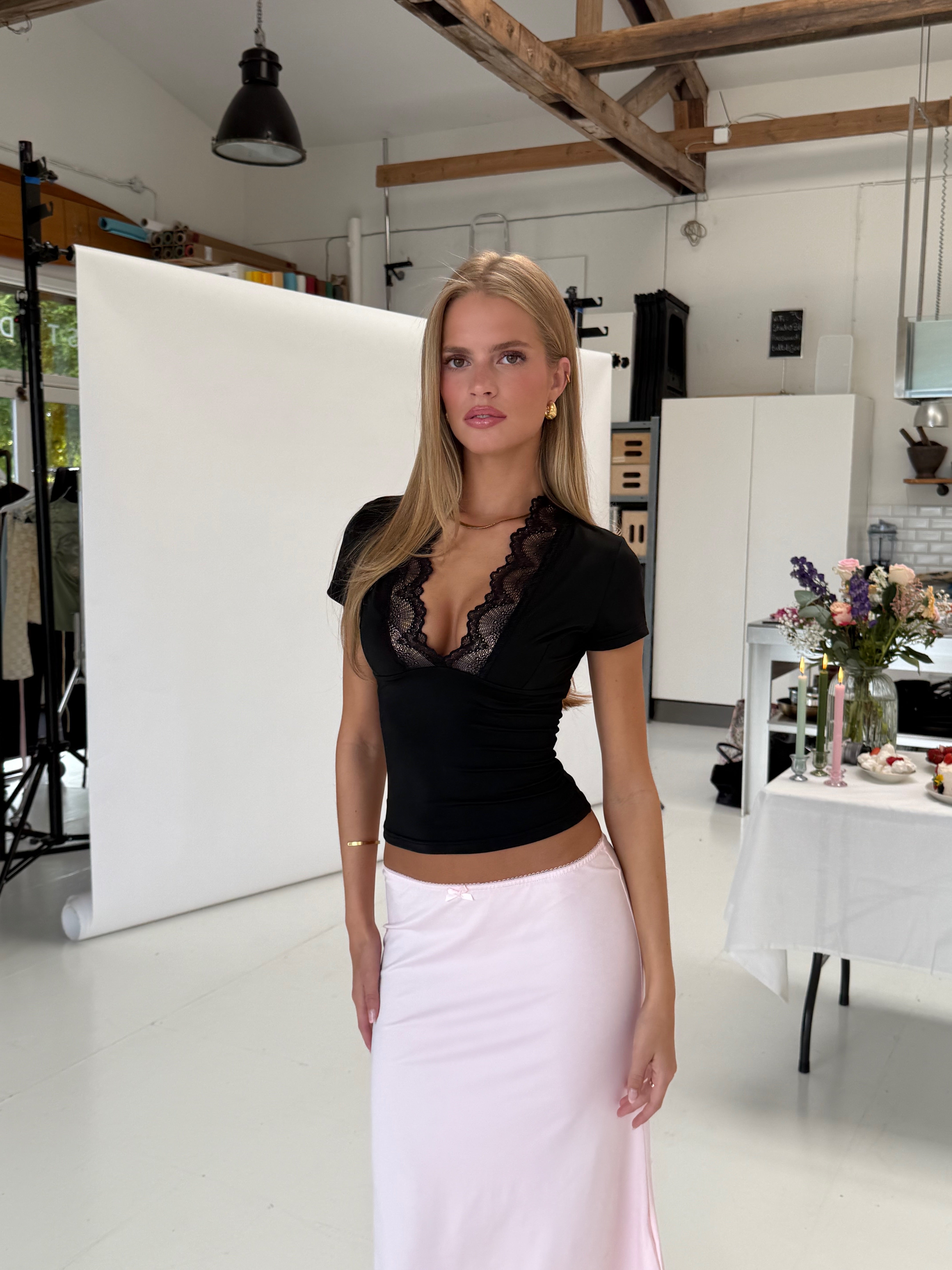 Lucia basic lace tee - sort