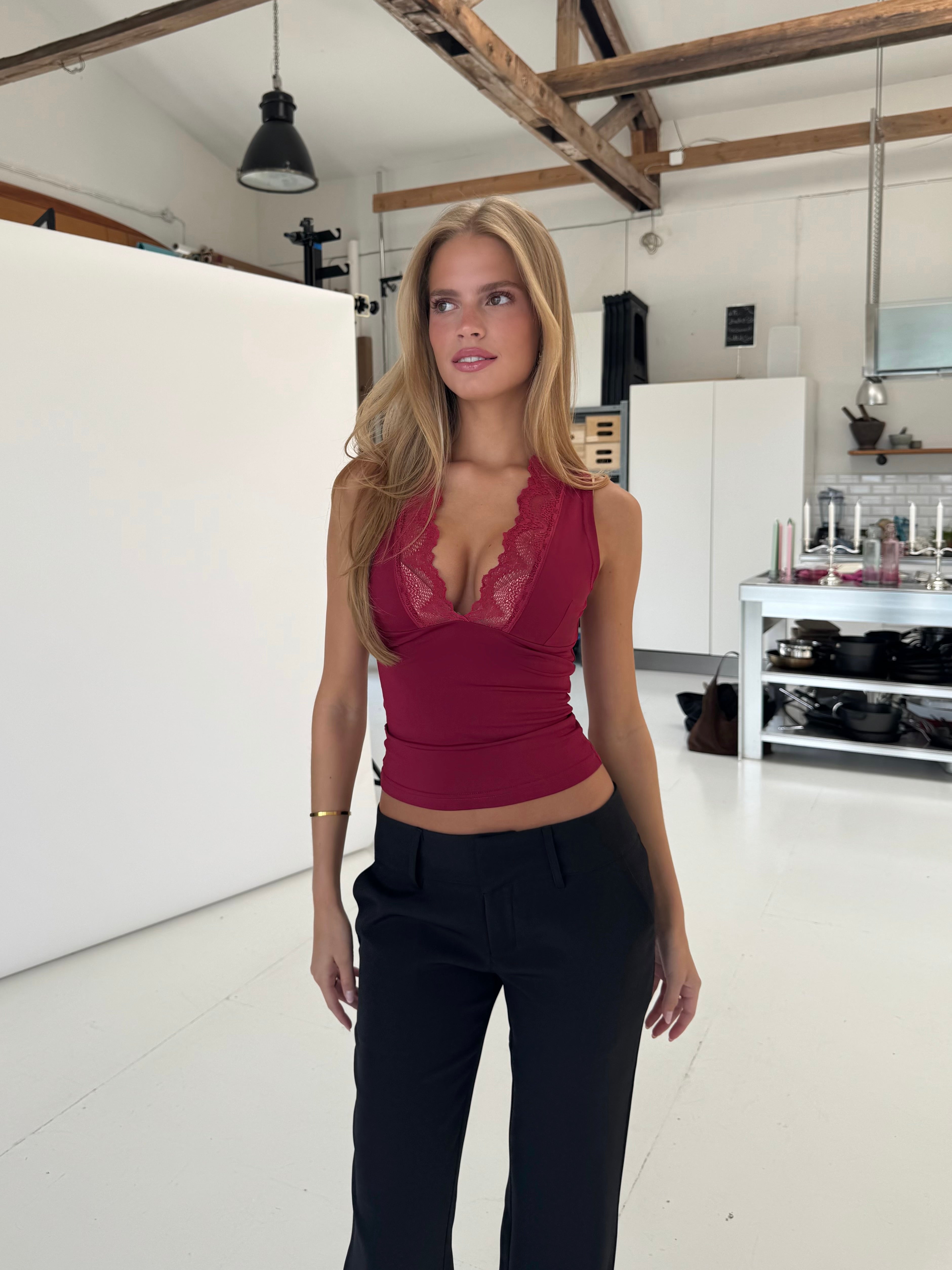 Lucia basic lace top - mørk rød