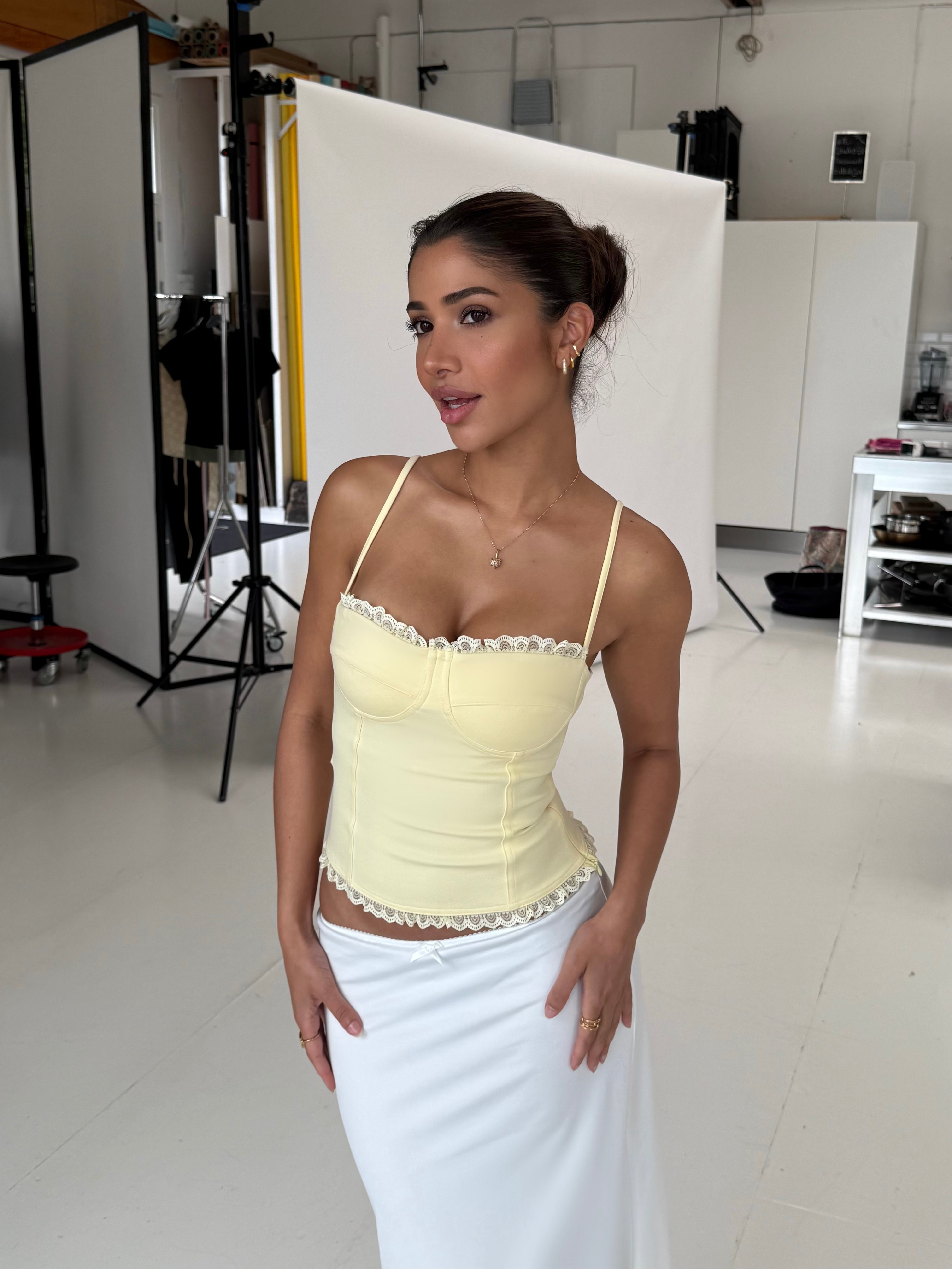 Lula lace corset top - lys gul