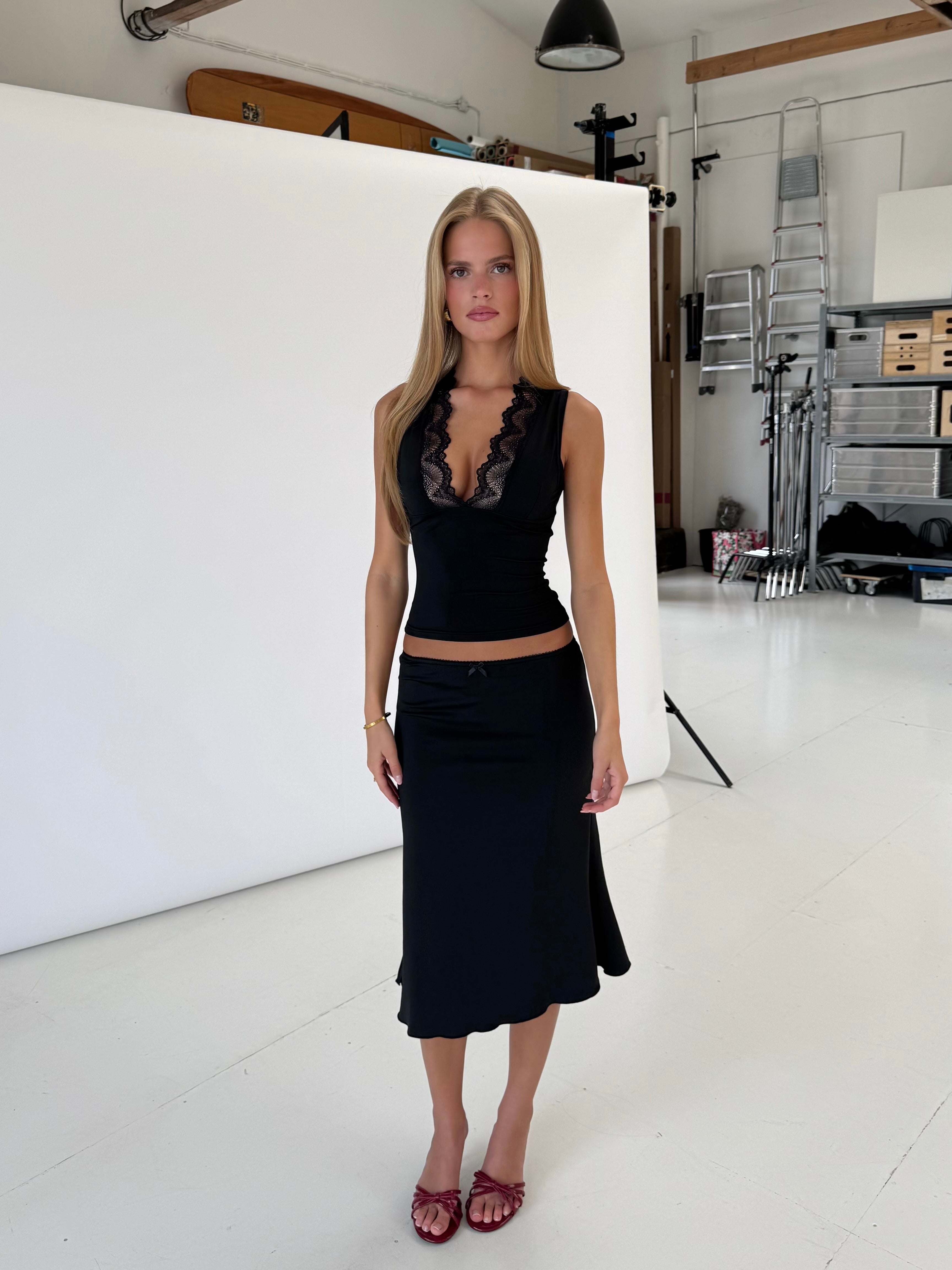 Lucia basic lace top - sort