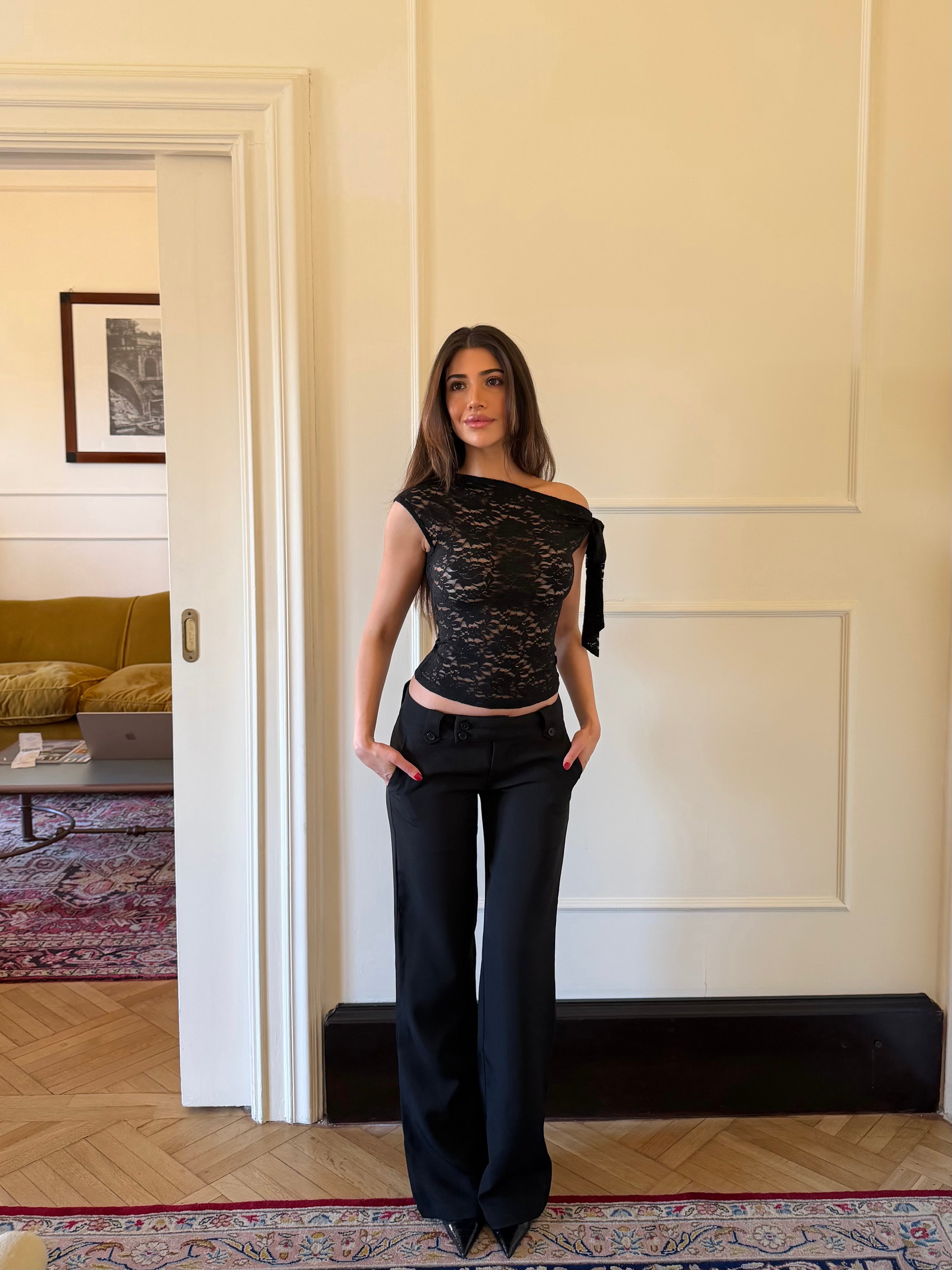 Noa lace top - sort (forudbestilling)